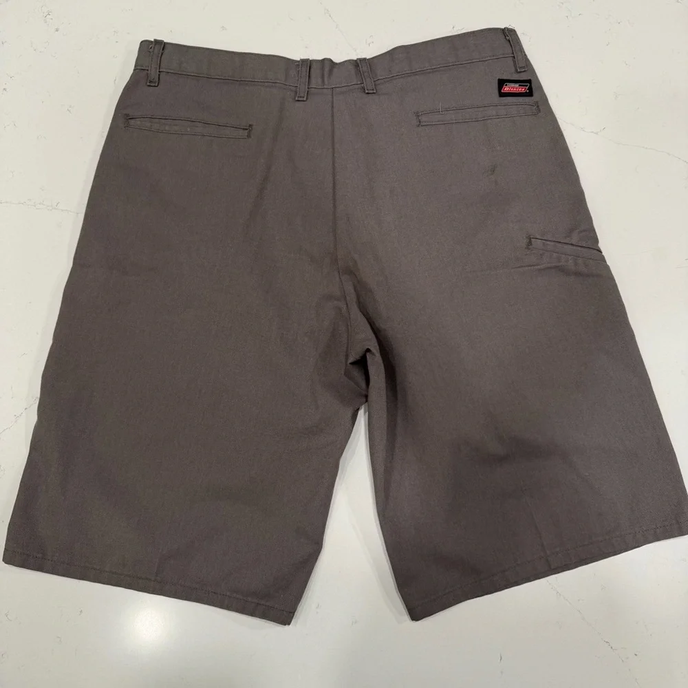 Dickies Men's Gray Flat Front Work Shorts